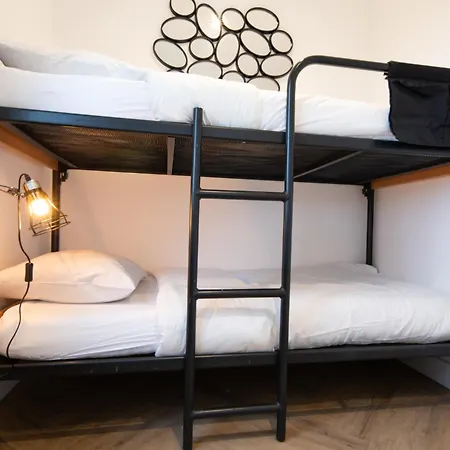 Deluxe Canal-side Stay, Cleaning Included