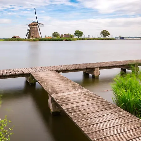 Deluxe Canal-side Stay, Cleaning Included Zevenhuizen (Zuidplas)