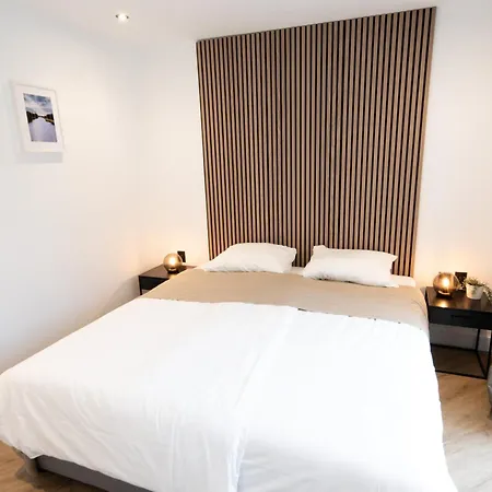 Deluxe Canal-side Stay, Cleaning Included Holiday home Zevenhuizen (Zuidplas)